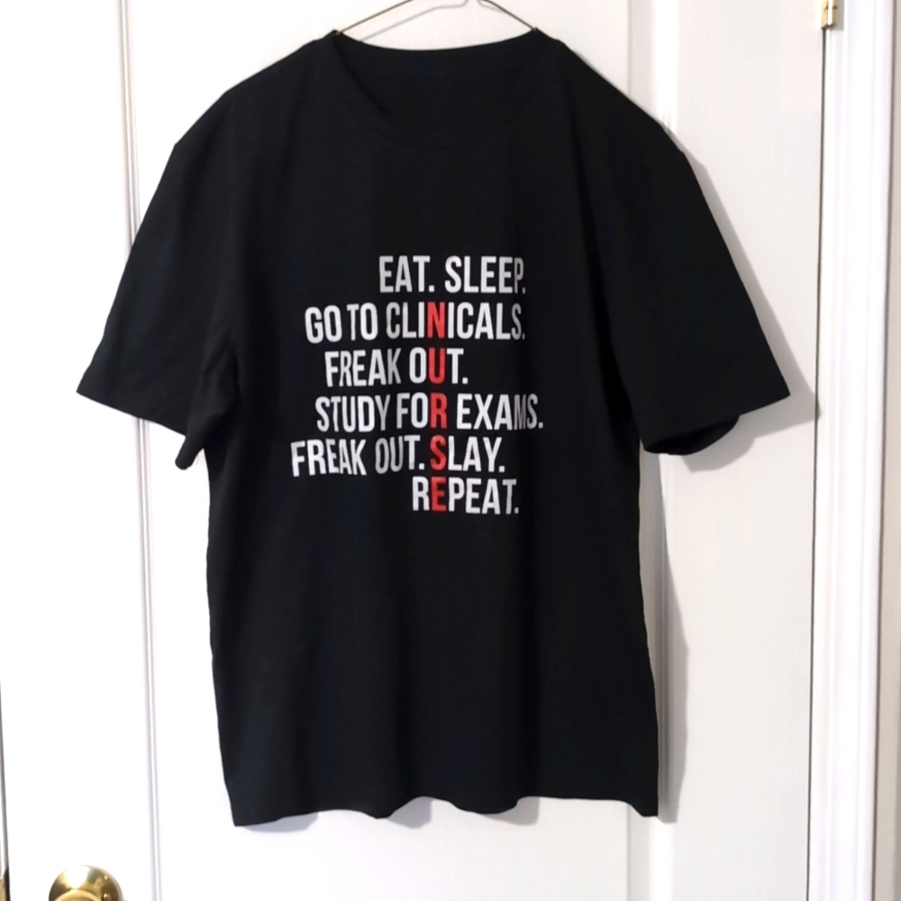 Large ladies brand new nursing student tee